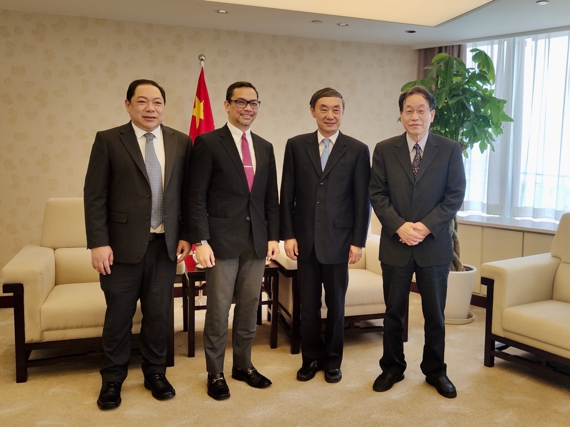 1Consulate_General_and_Shanghai_Public_Diplomacy_Association_to_Sustain_Track_Record_of_Active_Cooperation.jpg
