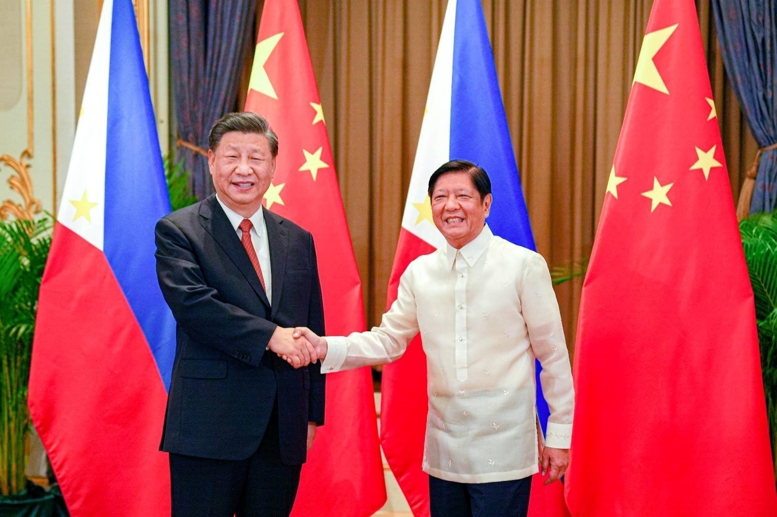Presidents Marcos Xi Meet for the First Time to Forge Deeper Philippines China Ties